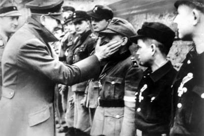 Ők voltak a náci párt gyerekkatonái: a Hitlerjugend szervezetével Hitler katonai utánpótlást nevelt