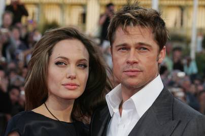 Angelina Jolie tervelte ki az egészet: Brad Pitt még házas volt, amikor ez a lesifotó elkészült róluk