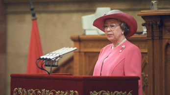 A magyar Parlamentben is felszólalt II. Erzsébet