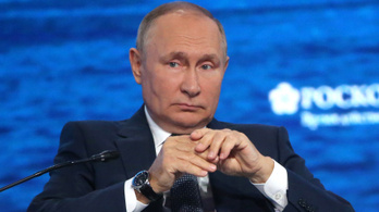 Óriási a feszültség, Putyin azonnali lemondását követelik az orosz tisztségviselők
