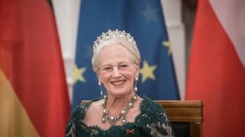 Immár ő Európa egyetlen királynője, aki ráadásul II. Erzsébet unokatestvére