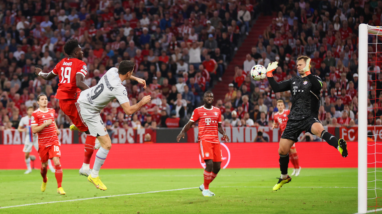Lewandowski elpuskázott ziccereit megbüntette a Bayern a csúcsrangadón