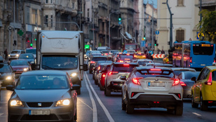 Ne közlekedjen rutinból Budapesten, mert kissé változik a forgalmi rend a héten