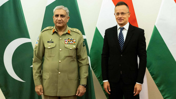 Budapestre érkezett a pakisztáni vezérkari főnök