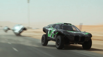 A BMW villanyautóval hódítaná meg a sivatagot