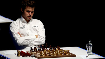 Egy bizarr morzézási csalás lehetett a veszte a sakkvilágbajnoknak?