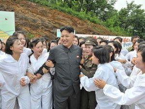Szétszedik a nők Kim Dzsongunt