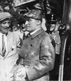 Vitéz Oszlányi Kaszala Károly (1894–1932) tábori pilóta, sportrepülő és motorversenyző