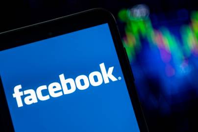 Így kiderítheted, ha valaki belépett a Facebookodra: meg is szabadulhatsz a betolakodótól