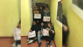 Aktivisták akadályozták meg a rászorulók kilakoltatását Budapesten