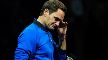 Talán sosem látott ütés, meccslabdáról bukás és könnyek Federer búcsúján – videók!