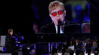 Elton John a Fehér Házban zenélt