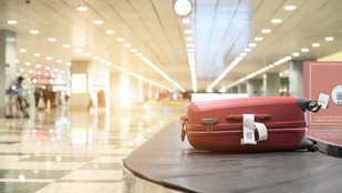 Poggyásztrükkök: így érheti el, hogy az ön bőröndje gördüljön ki először a repülőtéren