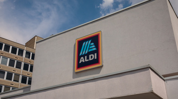 Az ALDI-vezér elárulta, mennyi extraprofitadót fizet a kormánynak