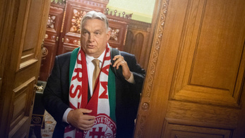 Orbán Viktor már futball-lázban ég, így várta az olaszok elleni mérkőzést