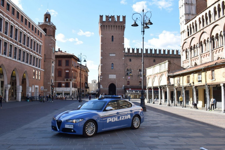 Speciális Alfák az olasz állami rendőrségnek