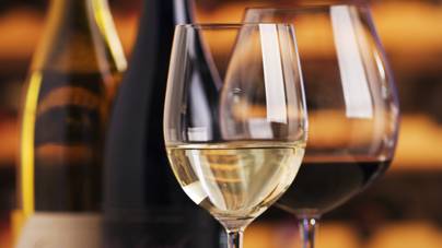 Így teszed tönkre a bort otthon - sommelier avat be a helyes tárolás és fogyasztás titkaiba