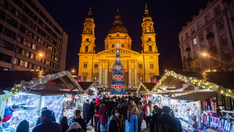 Kormányközelinek mondott vállalkozó viheti a Vörösmarty téri karácsonyi vásárt
