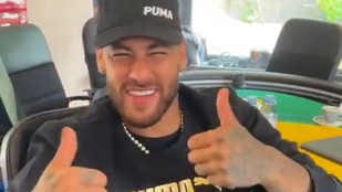 Neymar videóban biztosította támogatásáról Jair Bolsonarót
