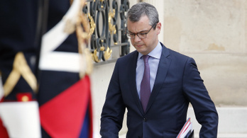 Eljárás indult a francia elnöki hivatal vezetője ellen
