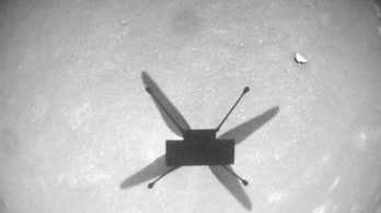 Különös dolog csimpaszkodott a NASA műszerére a Marson