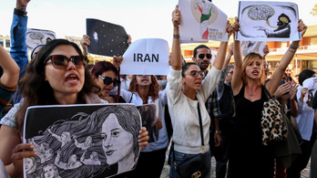 Egyre több halálos áldozatot követelnek az iráni tüntetések