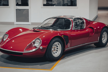 A M.A.T. modern Alfa Romeo 33 Stradalékat kezdett építeni