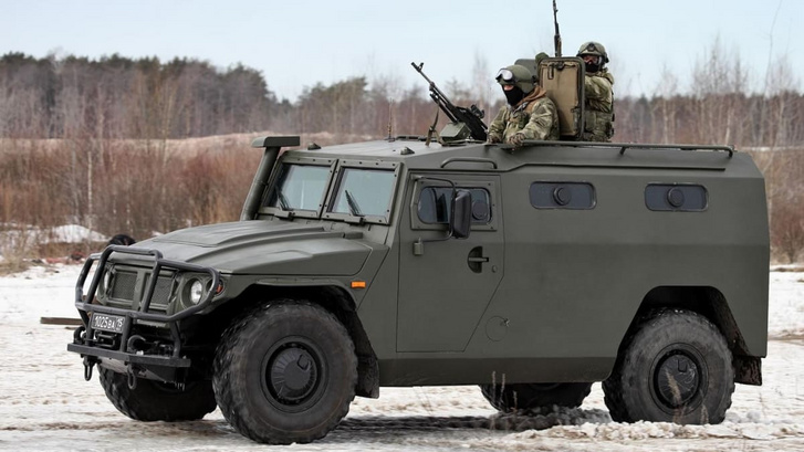 Több tucatnyit annektáltak az ukránok az orosz Humvee-ből, az ukrán bakák azonban nem igazán elégedettek az orosz technikával