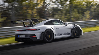 Döbbenetes időt futott a Nürburgringen az új Porsche 911 GT3 RS