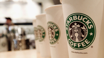 Beperelték a Starbucksot, az egyik üzletvezető emberrablással vádolta meg alkalmazottjait