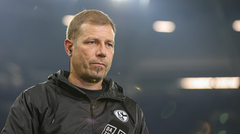 A pocsék kezdés után menesztette edzőjét a Schalke