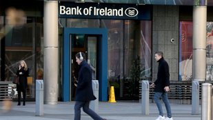 Fizetett menopauza-szabadságot vezet be egy ír bank