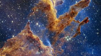 A NASA újonnan keletkezett csillagokról tett közzé lélegzetelállító képeket