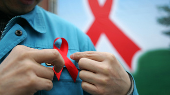 Anglia lehet a világon az első ország, amely legyőzi a HIV-fertőzést