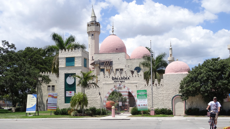 Bagdaddá változtatta Miamit egy kalandor milliárdos
