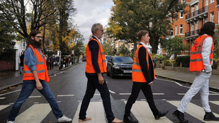 A The Beatles után környezetvédők lepték el az Abbey Road-ot