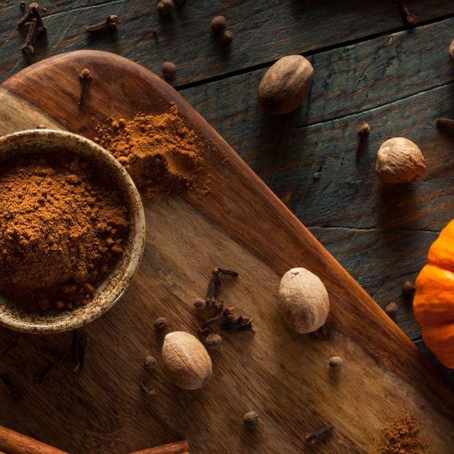 Készíts pumpkin spice keveréket házilag: kávéba és sütibe is szórhatod