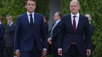 A francia elnök megalázta a német kancellárt