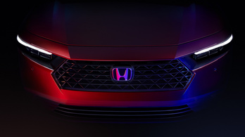 Hivatalos képeken az új Honda Accord
