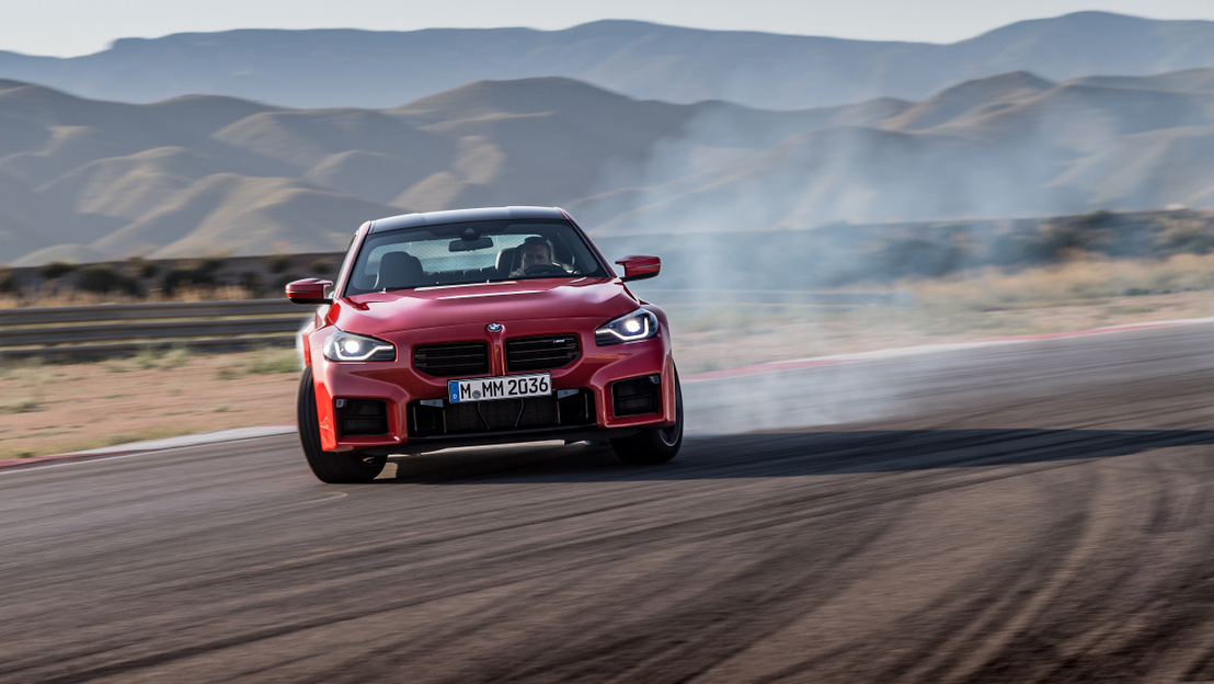 P90482700 highRes the-all-new-bmw-m2-r
