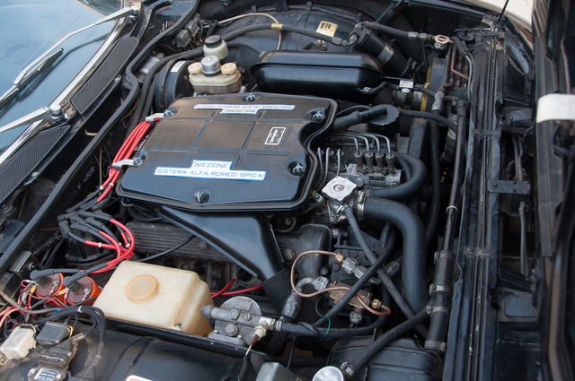 Két 1300-as Giulia motorjából tették össze a V8-ast