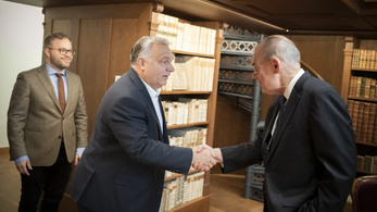 Orbán Viktor amerikai geopolitikai szakértővel tárgyalt a Karmelitában