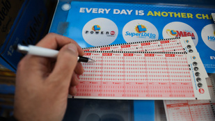 Elvitték az Egyesült Államok eddigi legnagyobb lottónyereményét