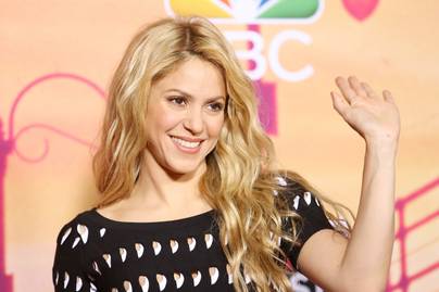 Shakira áttetsző estélyibe bújt: a 45 éves sztár szexibb, mint valaha