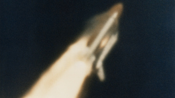 A három évtizede szétszakadt Challenger űrsikló darabját találták meg