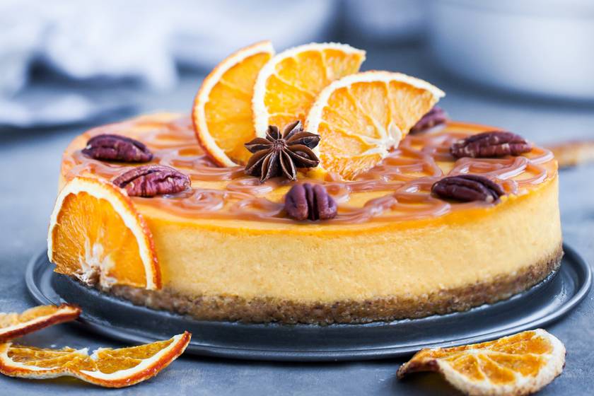 Narancsos, hamis sajttorta sok fűszerrel: télváró desszert, ami a hangulatodat is felmelegíti