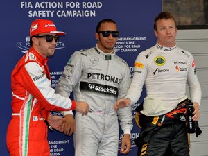 Briatore: Alonso marad, várja Raikkönent