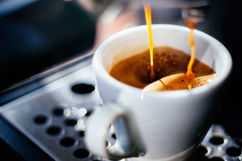 Így hat a kávé a koleszterinszintre: meglepő, mennyire számít az elkészítés módja