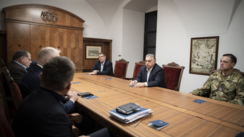Orbán Viktor ismét összehívta a kormányt, titkosszolgálatok jelentései alapján elemzik a helyzetet