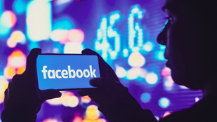 Az ön profiljából is személyes adatokat fog törölni a Facebook